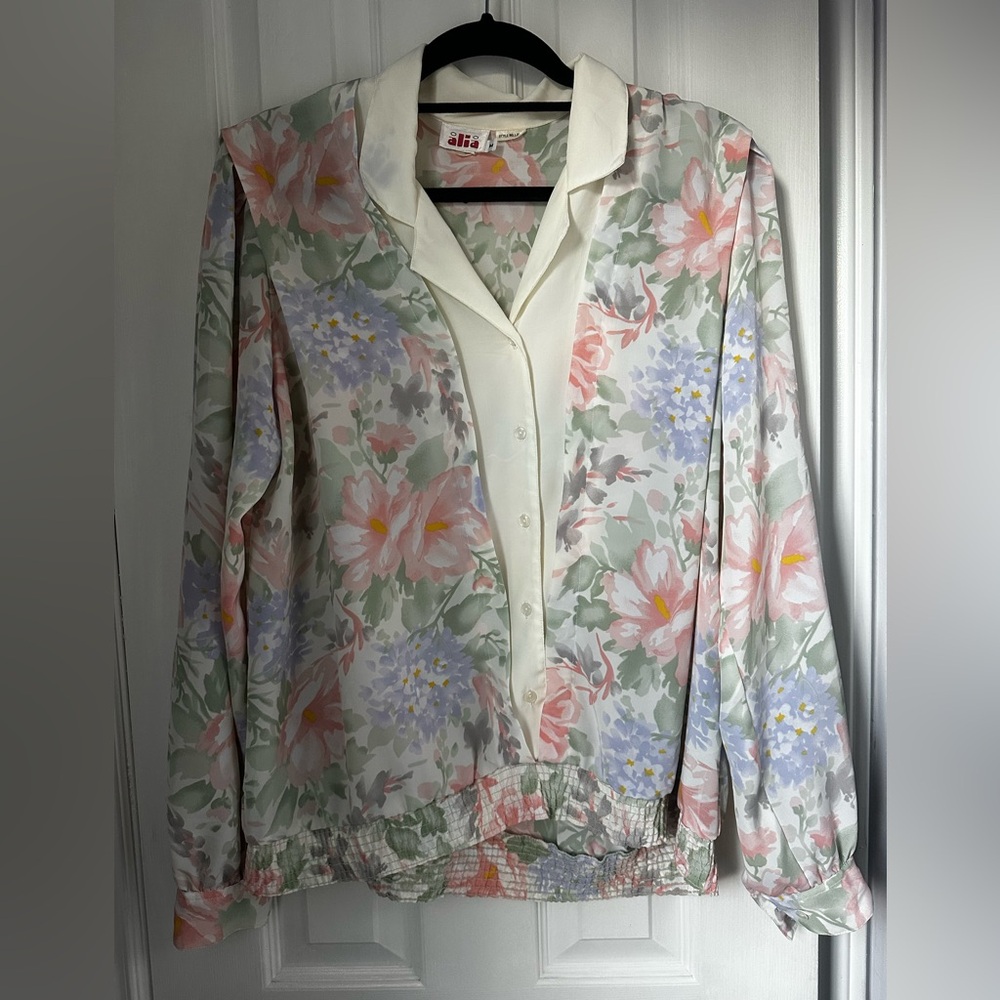 Vintage Alia Pastel Floral Blouse – Size M